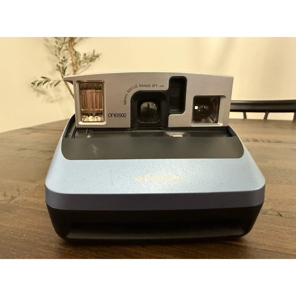 Polaroid One 600 Instant Film Camera One600